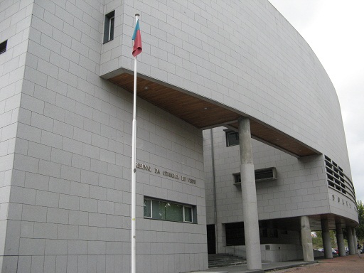 Tribunal