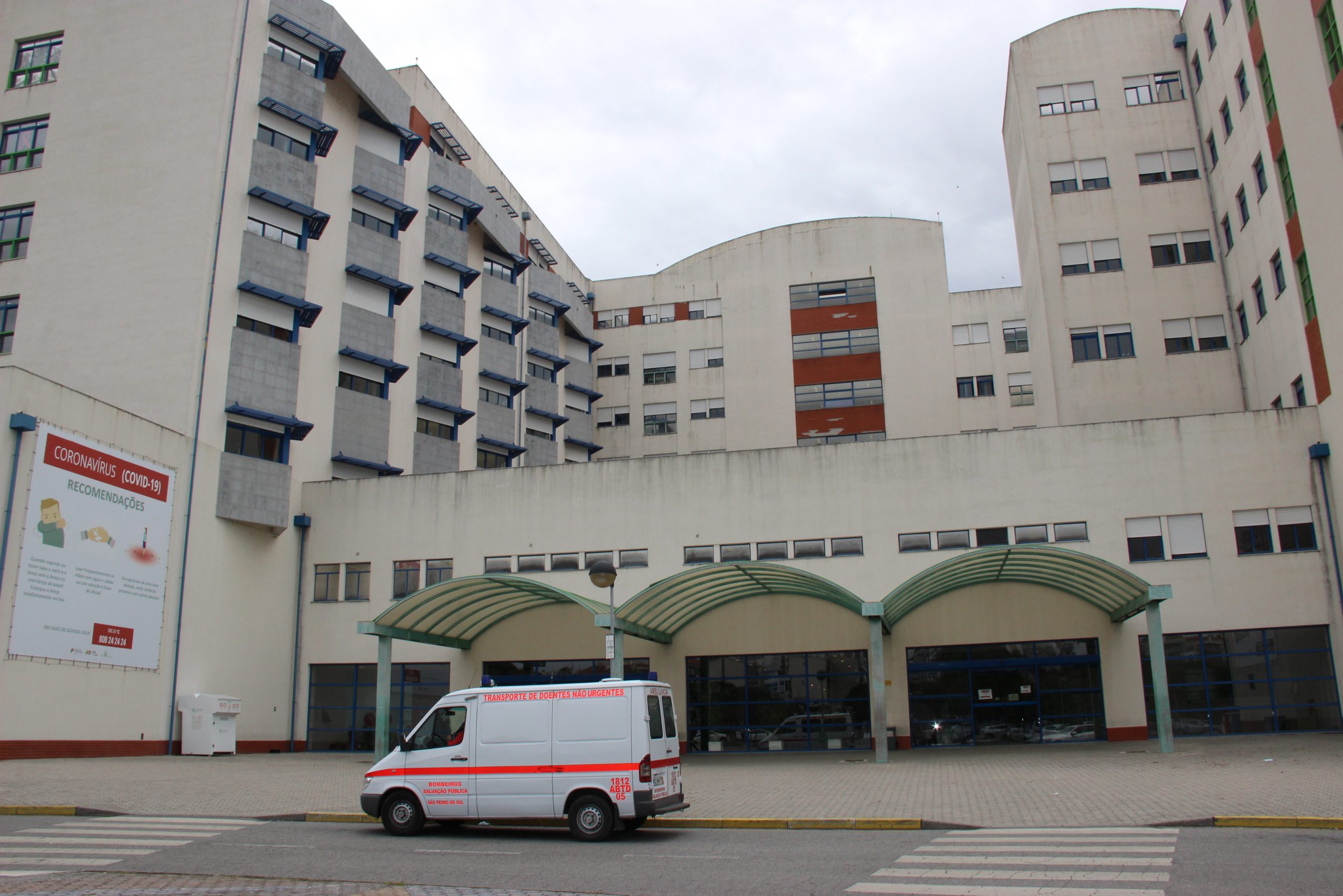 Centro Hospitalar com mais 12 camas no serviço de Medicina Intensiva
